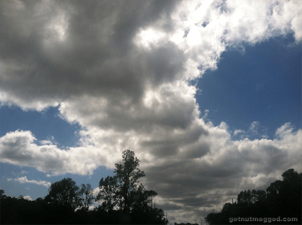 Blue sky on both sides of the clouds
